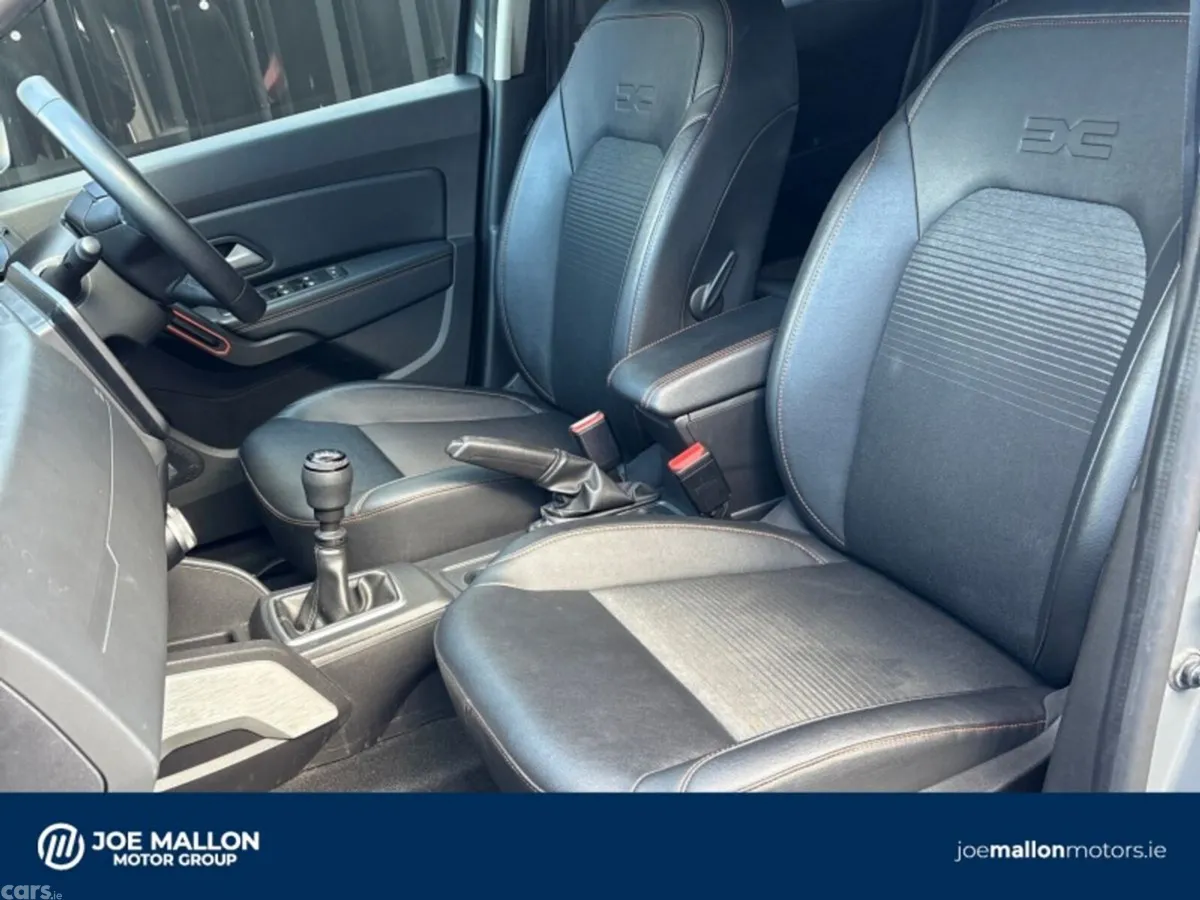 Dacia Duster SUV, Diesel, 2023, Grey
