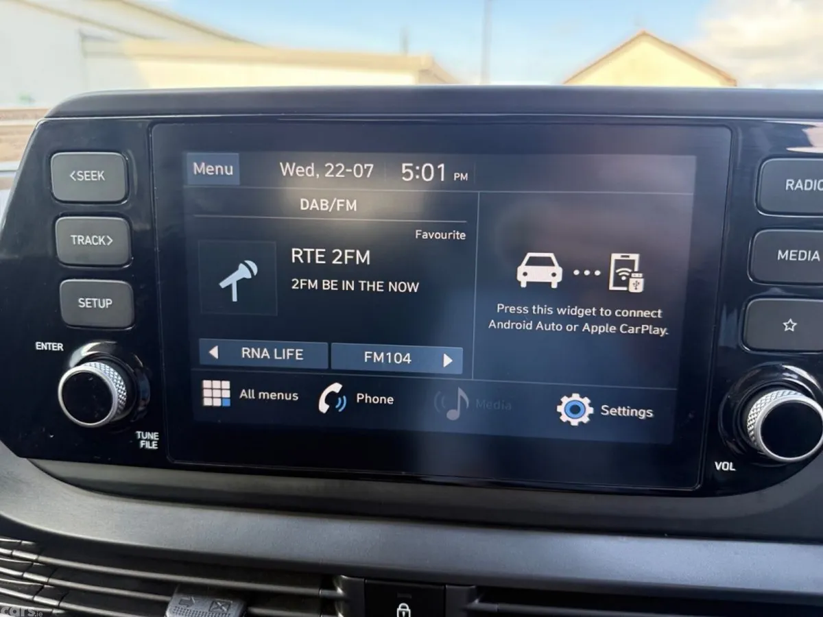 Hyundai i20 Hatchback, Petrol, 2023, Blue