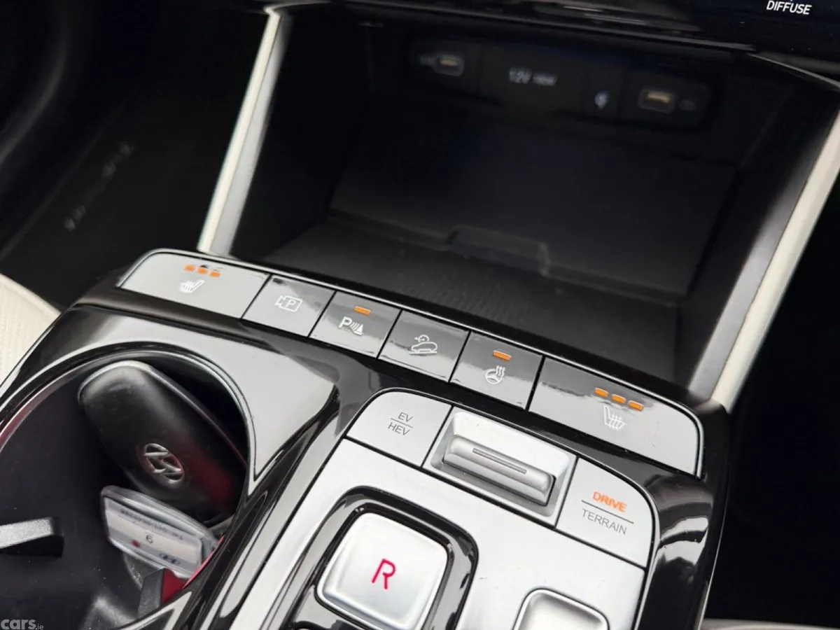 Hyundai Tucson SUV, Petrol Plug-in Hybrid, 2021, Grey