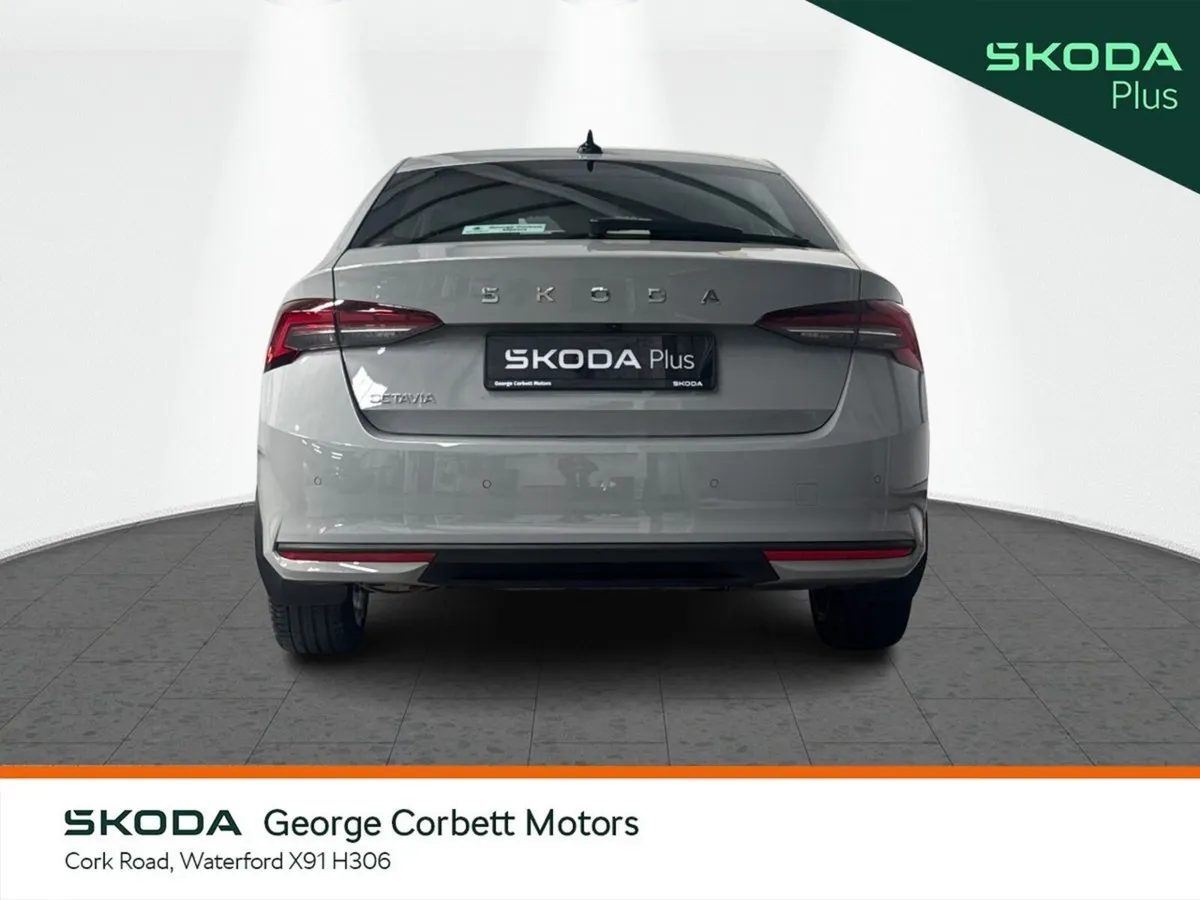 Skoda Octavia Saloon, Petrol Hybrid, 2025, Grey