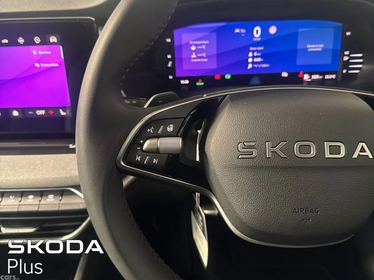 Skoda Octavia Saloon, Petrol Hybrid, 2025, Grey