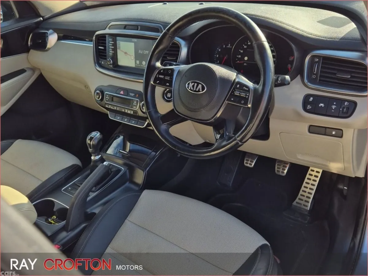 Kia Sorento SUV, Diesel, 2019, Grey