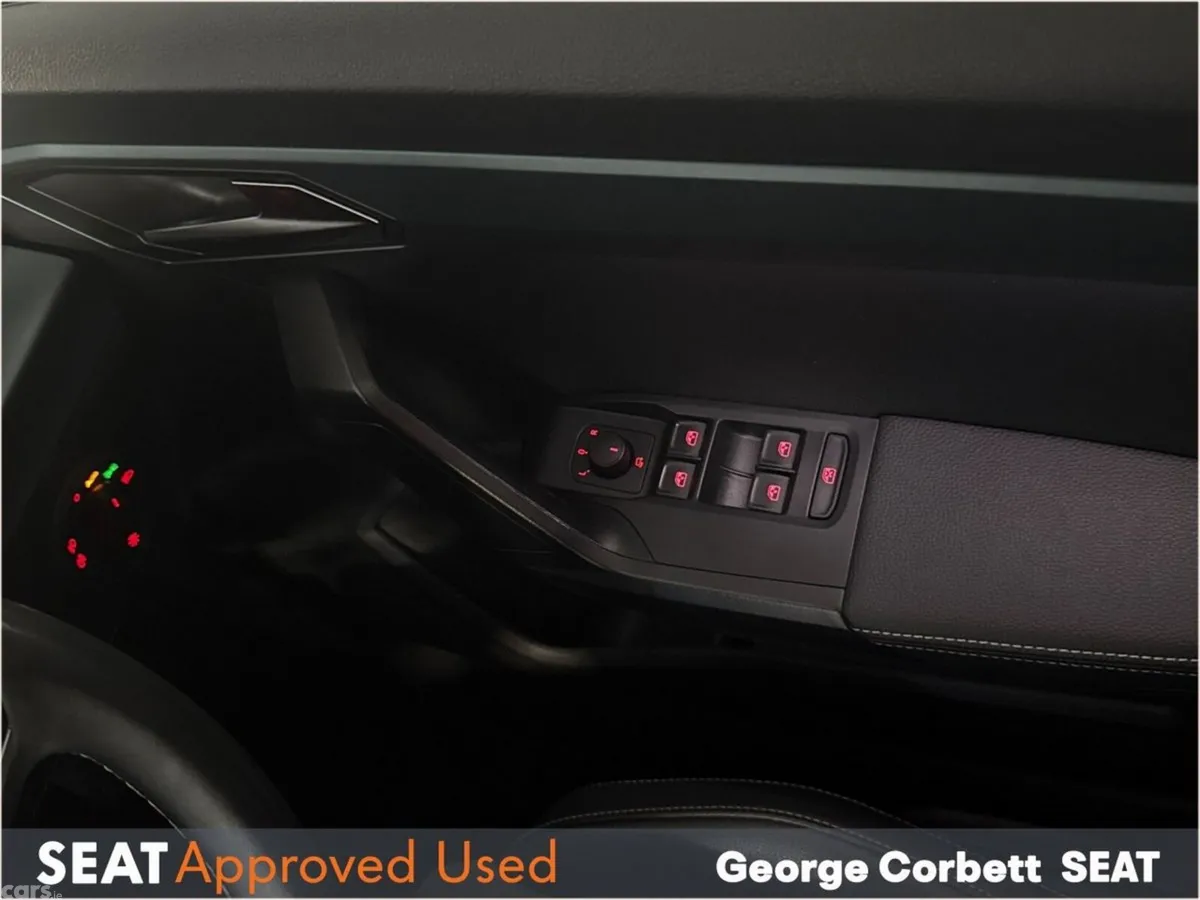 SEAT Arona SUV, Petrol, 2023, Silver
