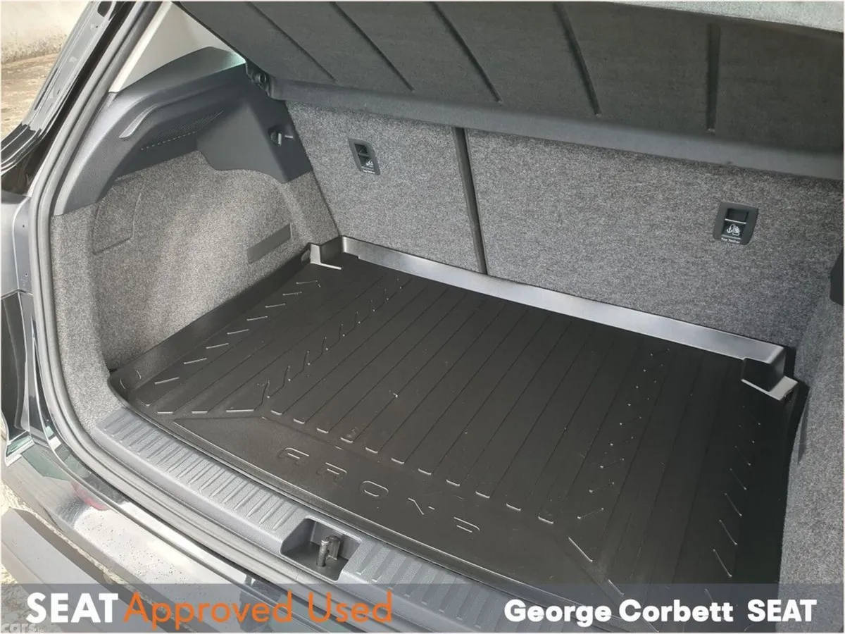 SEAT Arona SUV, Petrol, 2023, Black