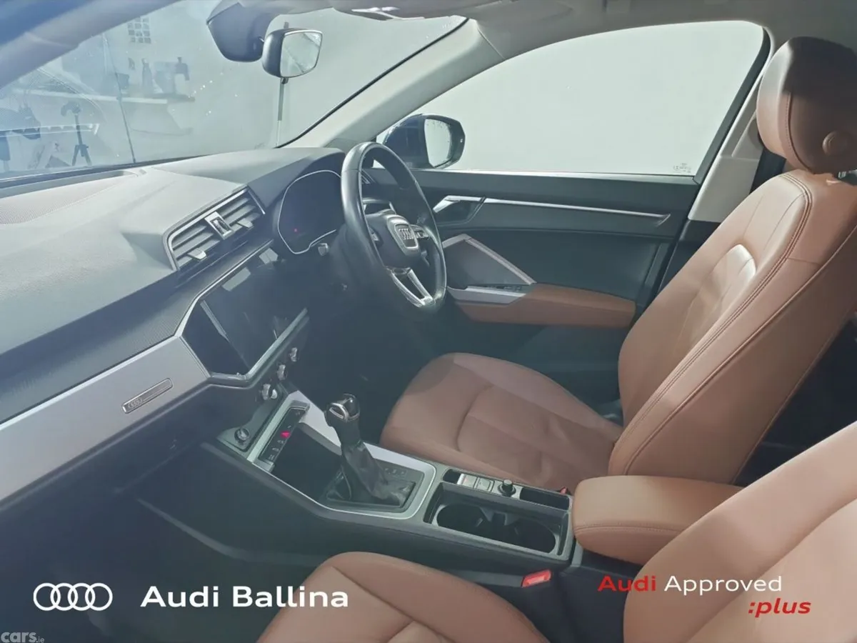 Audi Q3 SUV, Petrol, 2019, Blue