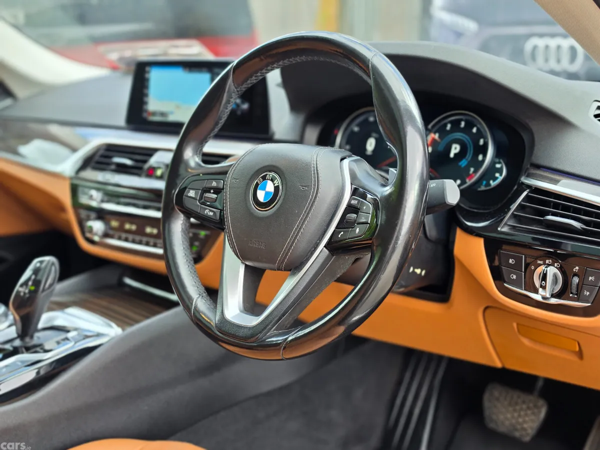 BMW 5-Series Saloon, Petrol Plug-in Hybrid, 2017, Blue