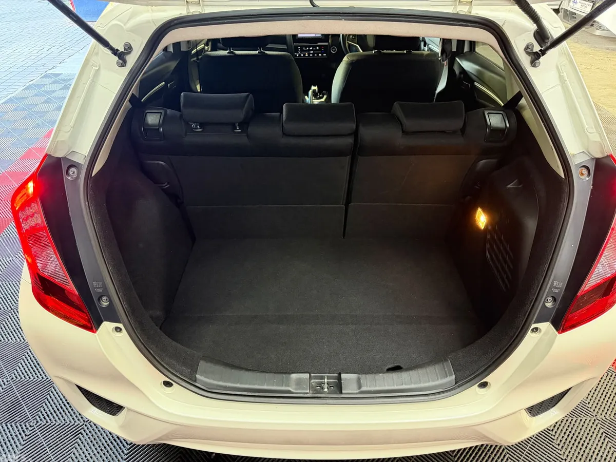 Honda Fit Hatchback, Petrol Hybrid, 2016, Silver
