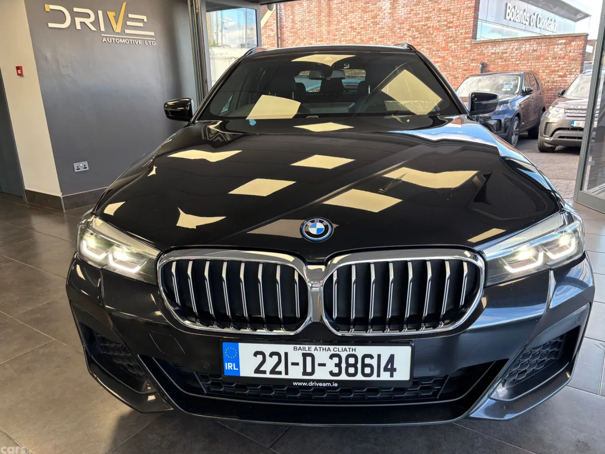 BMW 5-Series Estate, Petrol Hybrid, 2022, Black