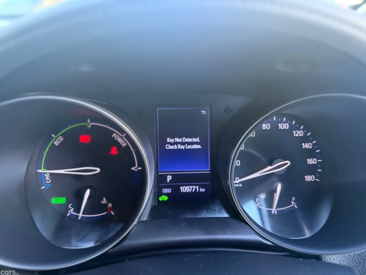 Toyota C-HR SUV, Petrol Hybrid, 2020, White