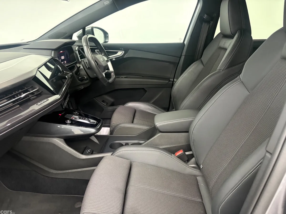 Audi Q4 e-tron Estate, Electric, 2023, Grey