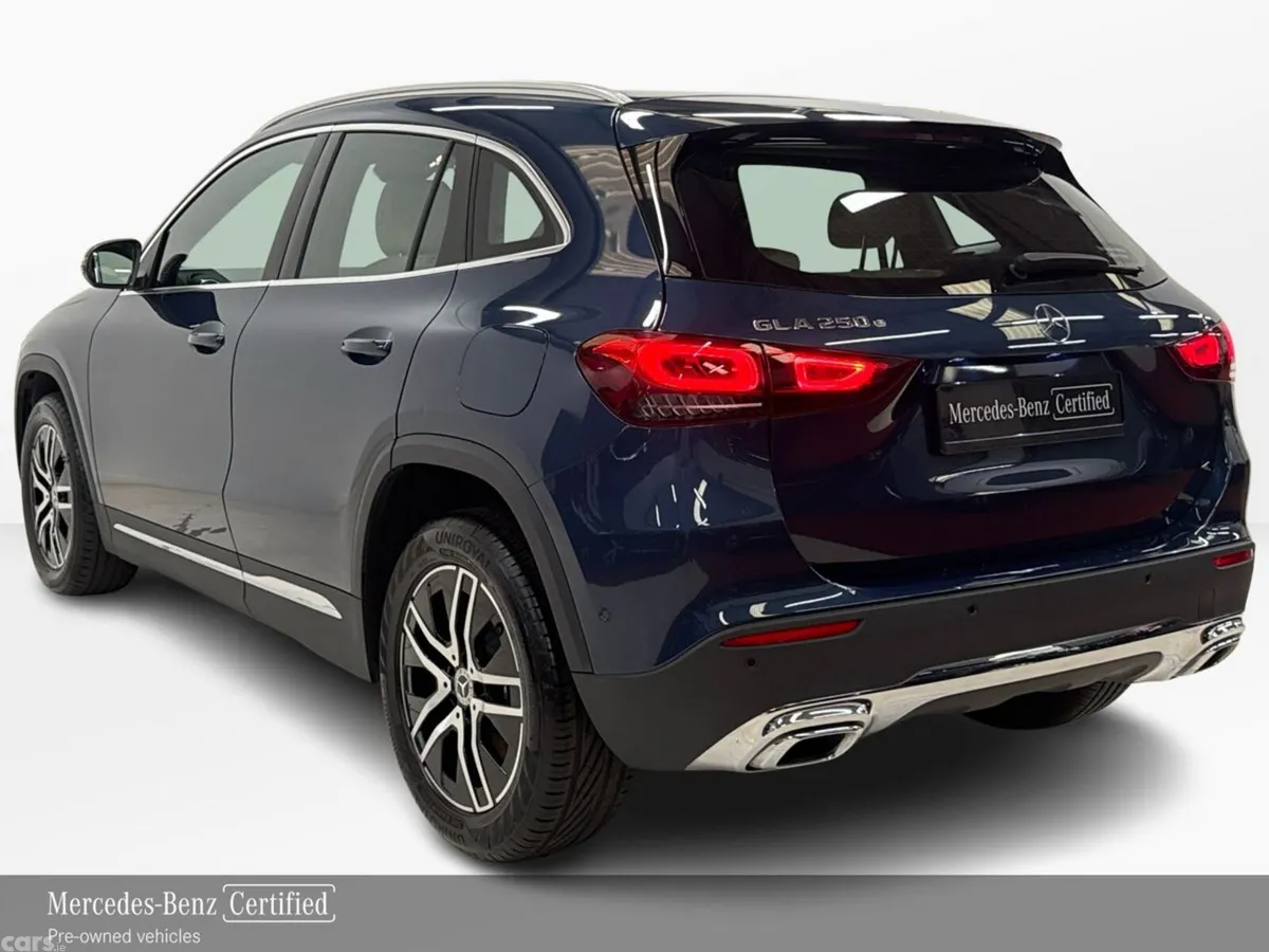 Mercedes-Benz GLA SUV, Petrol Plug-in Hybrid, 2023, Blue