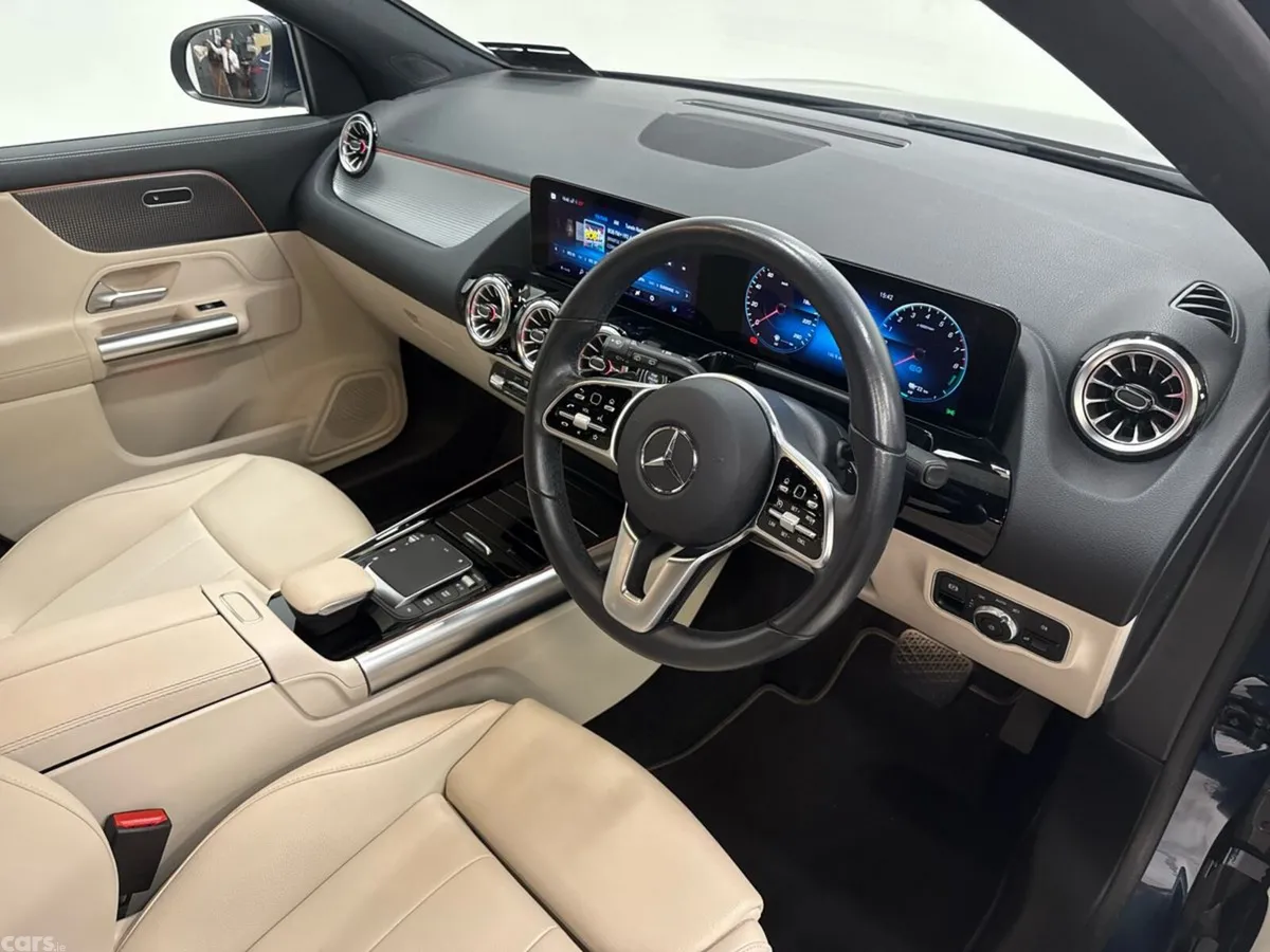 Mercedes-Benz GLA SUV, Petrol Plug-in Hybrid, 2023, Blue
