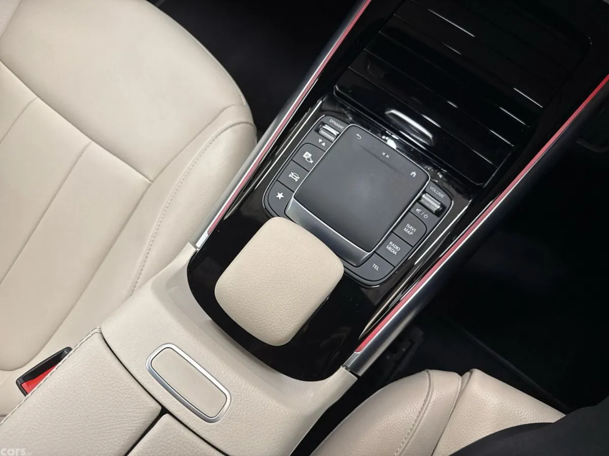 Mercedes-Benz GLA SUV, Petrol Plug-in Hybrid, 2023, Blue