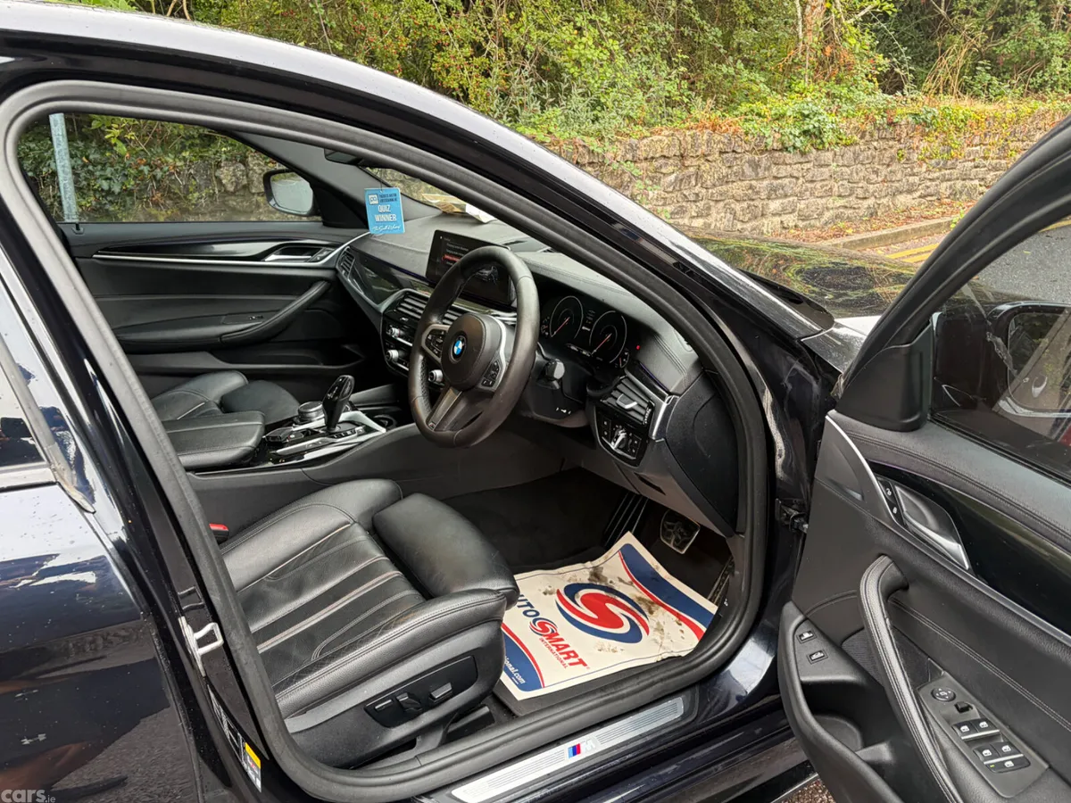 BMW 5-Series Saloon, Petrol Plug-in Hybrid, 2018, Black