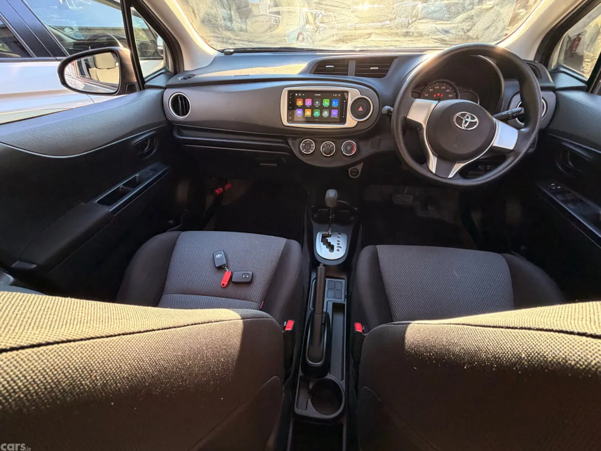 Toyota Vitz Hatchback, Petrol, 2014, Blue
