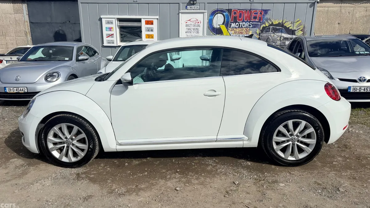 Volkswagen Beetle Hatchback, Petrol, 2014, White