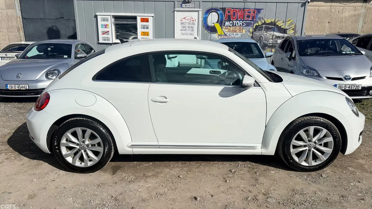 Volkswagen Beetle Hatchback, Petrol, 2014, White