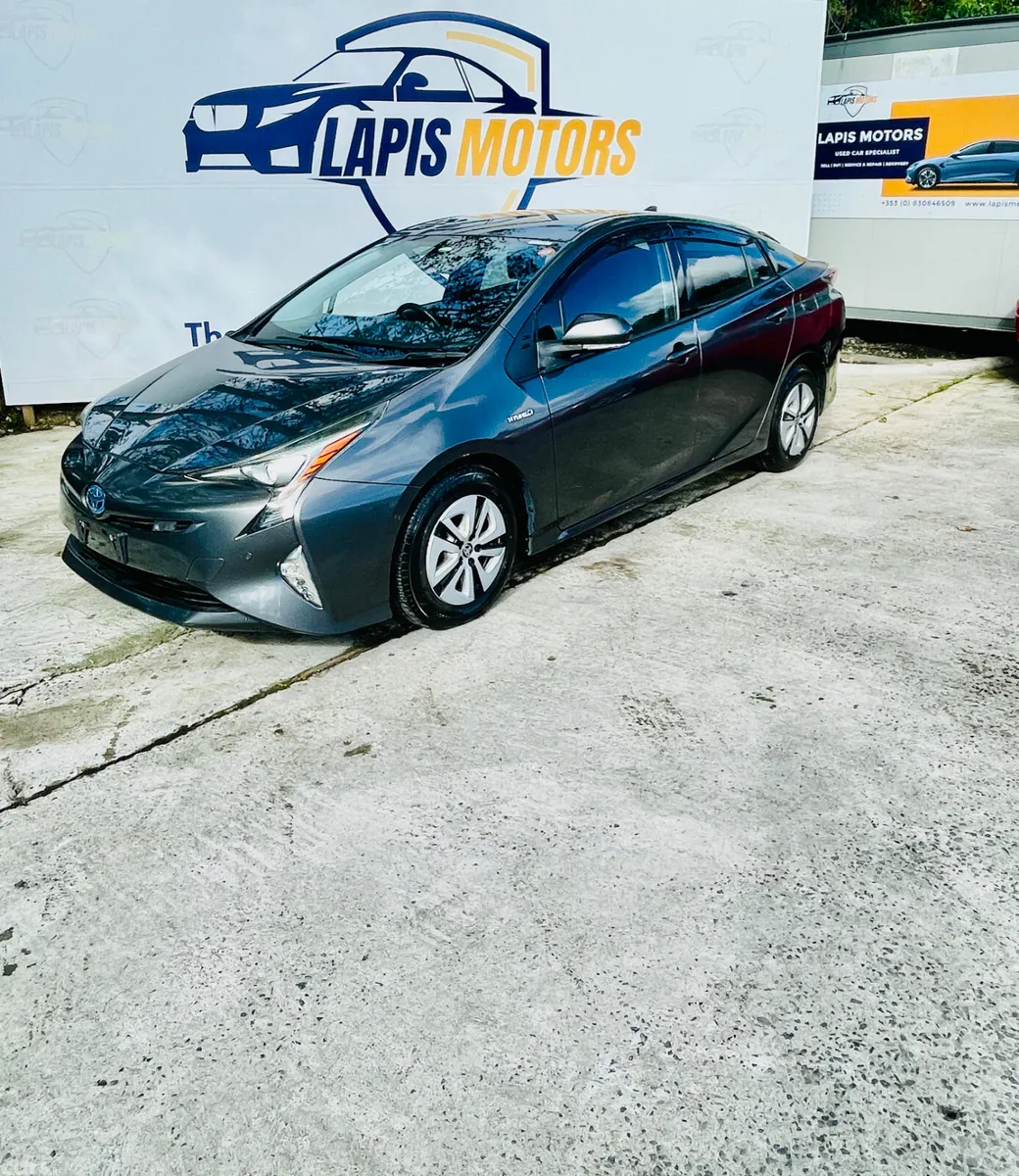 Toyota Prius Hatchback, Petrol, 2016, Grey