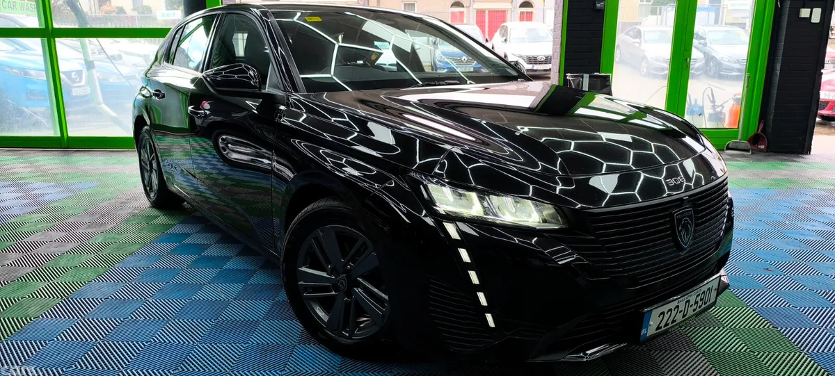 Peugeot 308 Hatchback, Diesel, 2022, Black