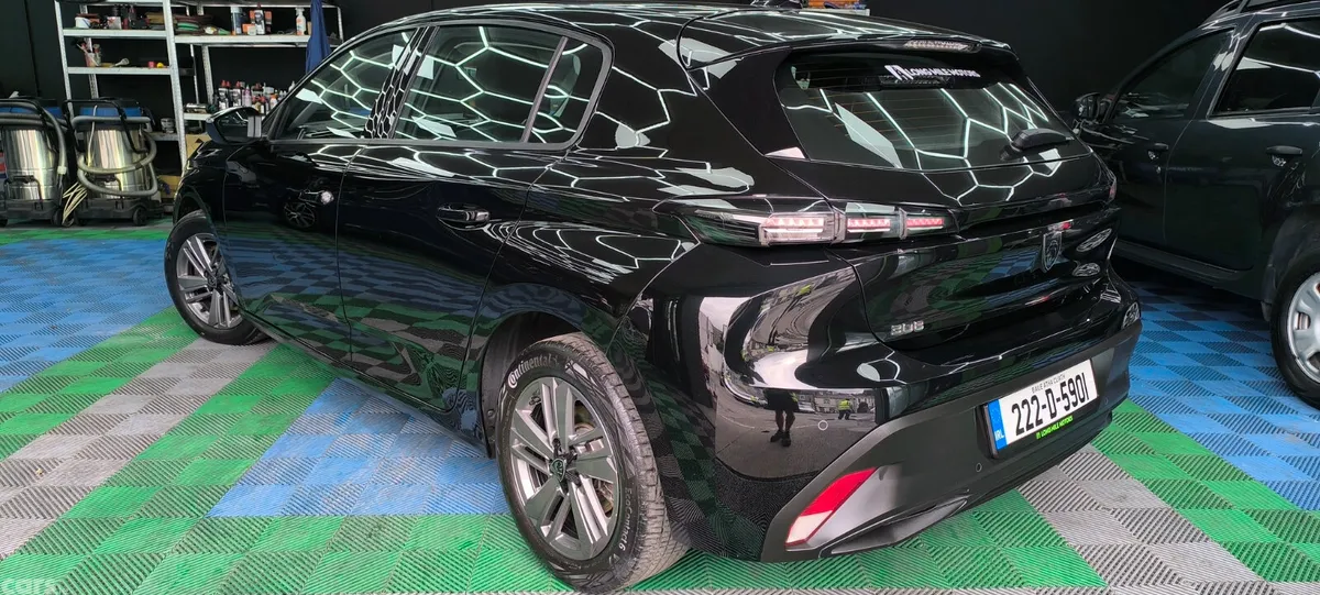 Peugeot 308 Hatchback, Diesel, 2022, Black