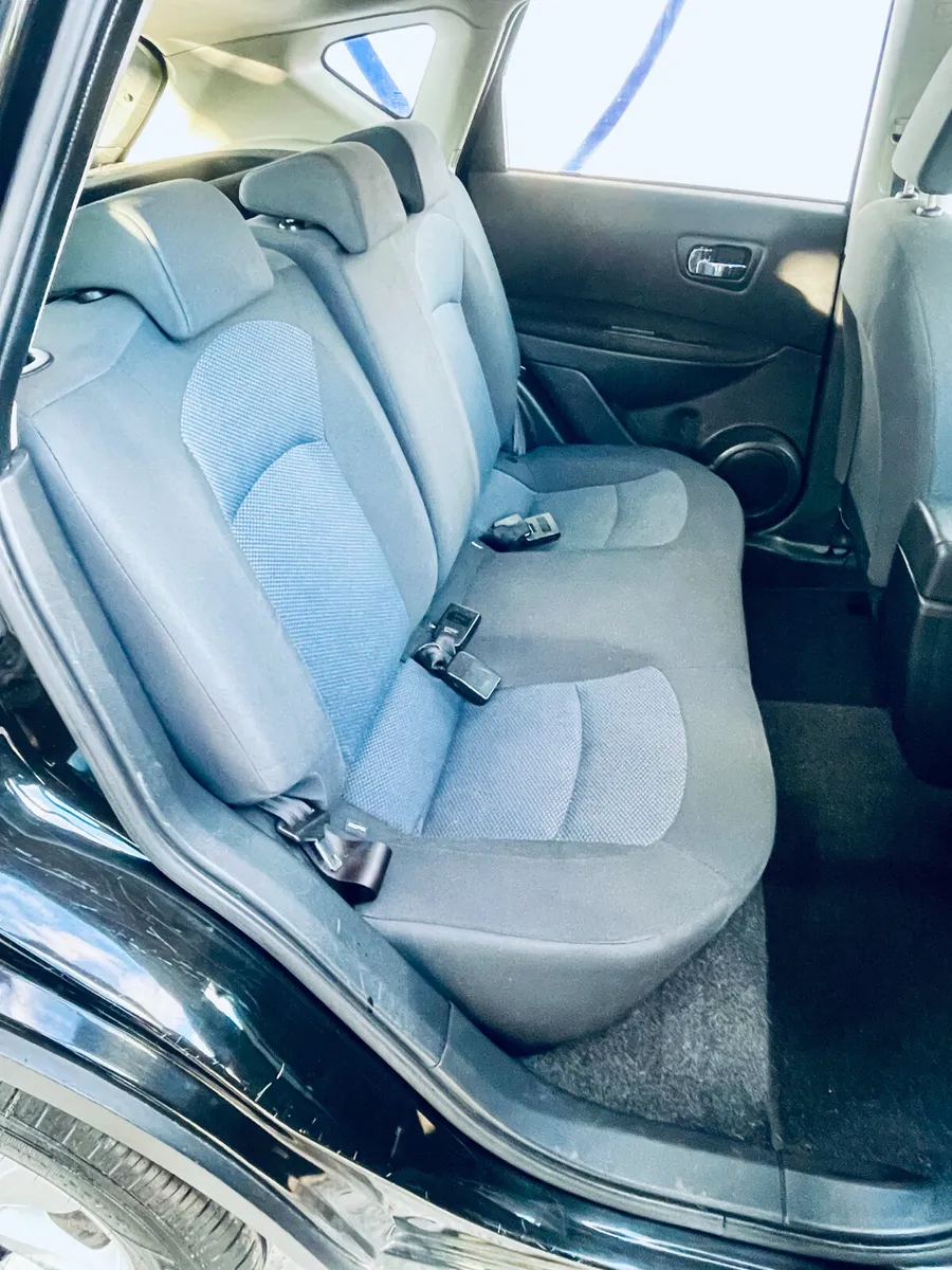 Nissan Qashqai Hatchback, Diesel, 2012, Black