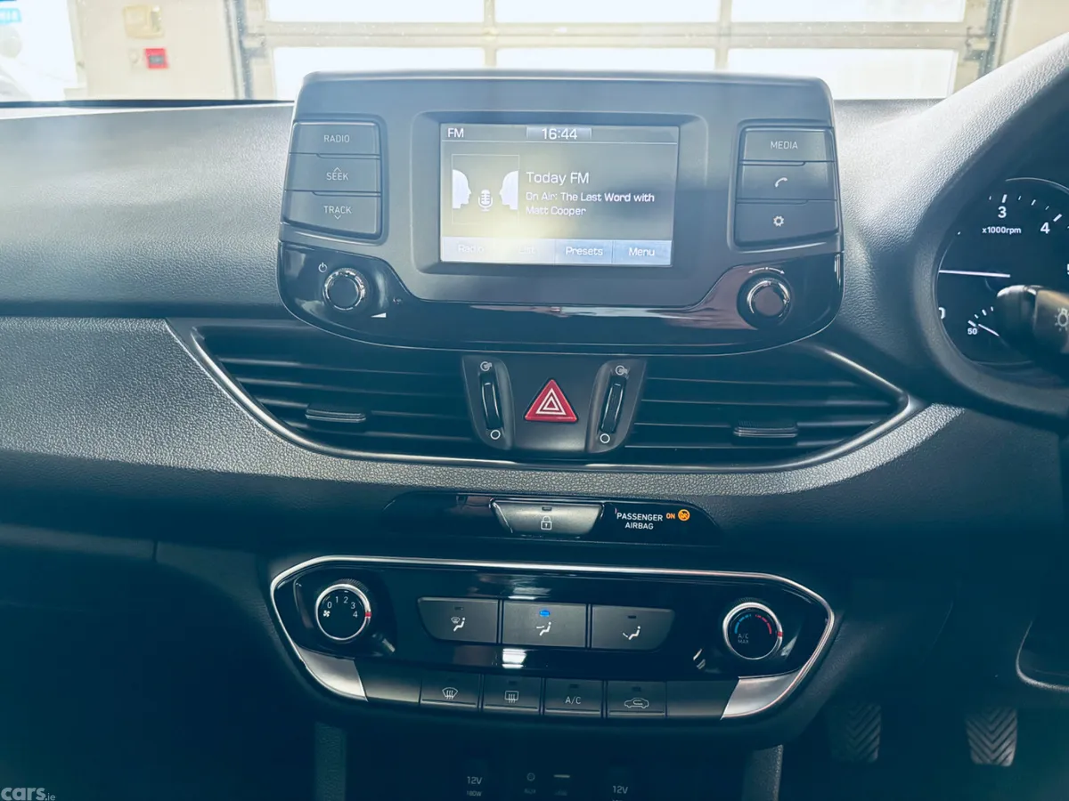 Hyundai i30 Hatchback, Diesel, 2018, Black