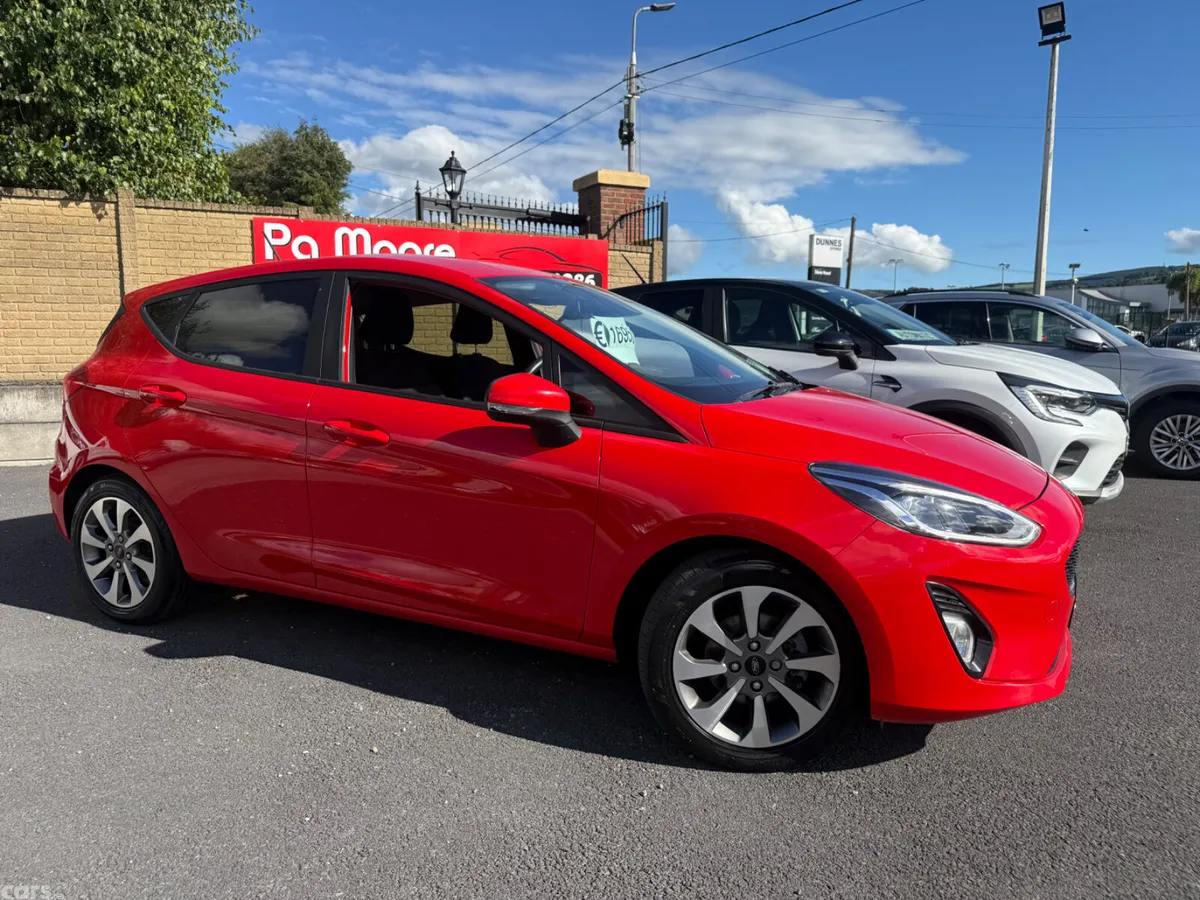 Ford Fiesta Hatchback, Petrol, 2021, Red