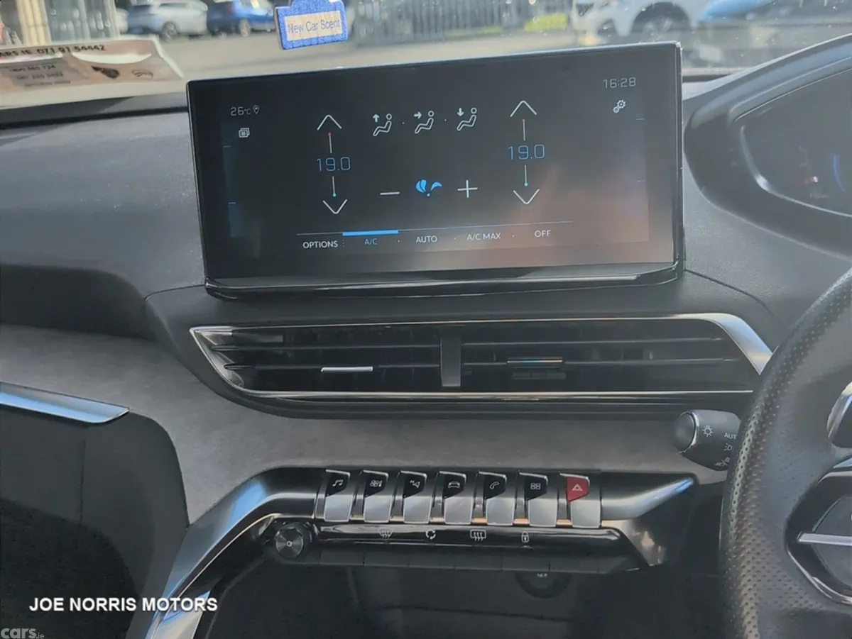 Peugeot 5008 MPV, Petrol Hybrid, 2024, Grey