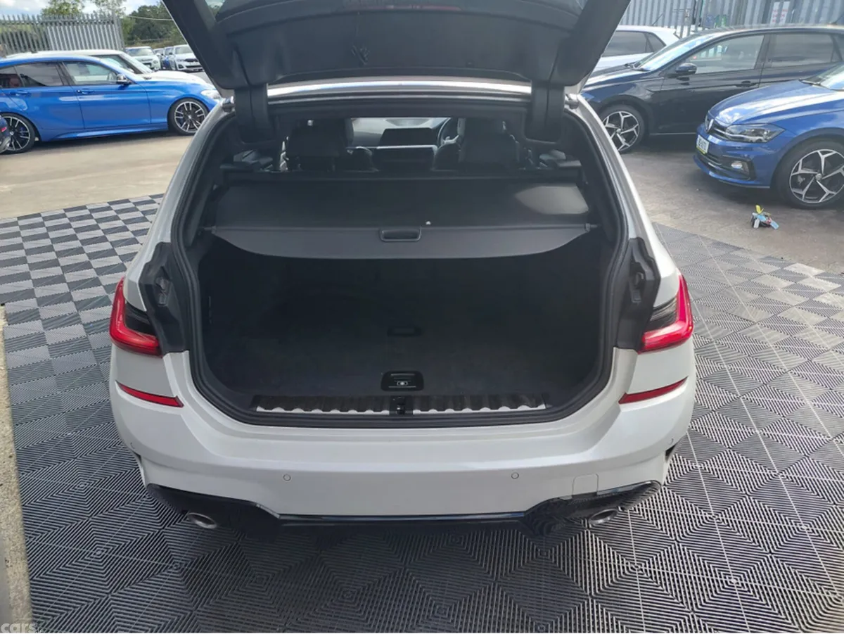 BMW 3-Series Estate, Diesel, 2019, White