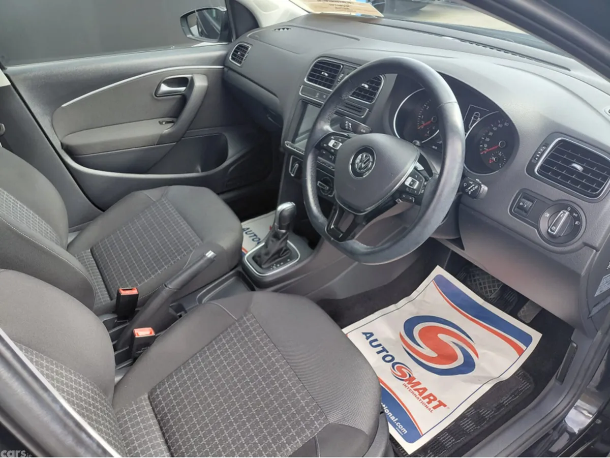 Volkswagen Polo Hatchback, Petrol, 2015, Black