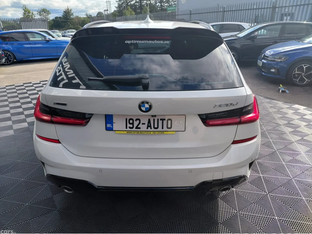 BMW 3-Series Estate, Diesel, 2019, White
