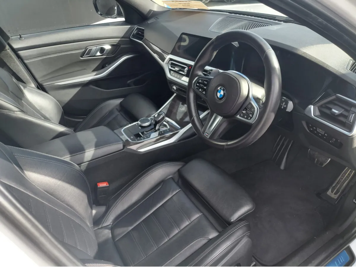 BMW 3-Series Estate, Diesel, 2019, White