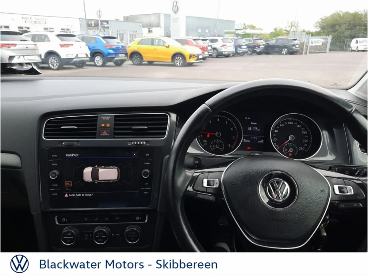 Volkswagen Golf Estate, Petrol, 2018, Silver