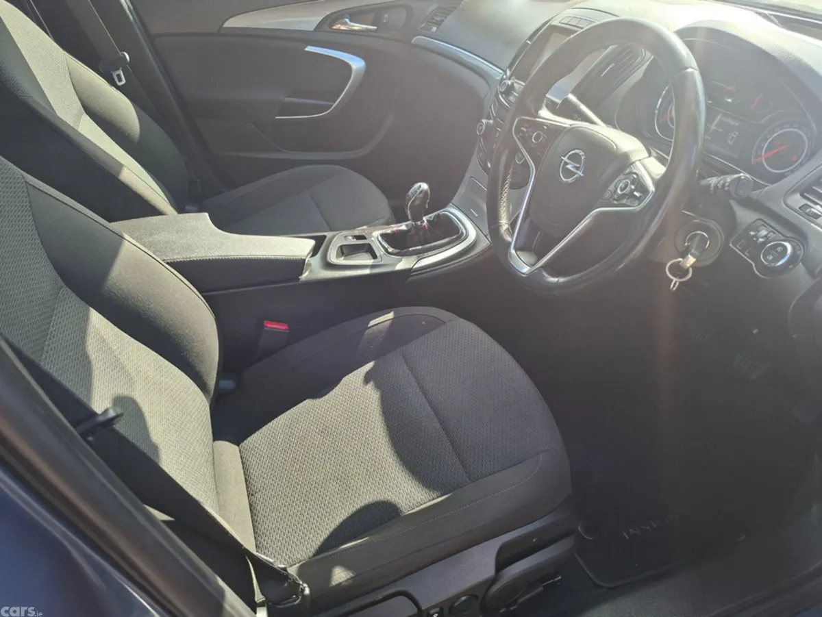 Opel Insignia Hatchback, Diesel, 2016, Blue