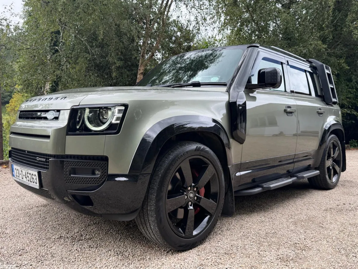 Land Rover Defender Estate, Petrol Plug-in Hybrid, 2023, Green