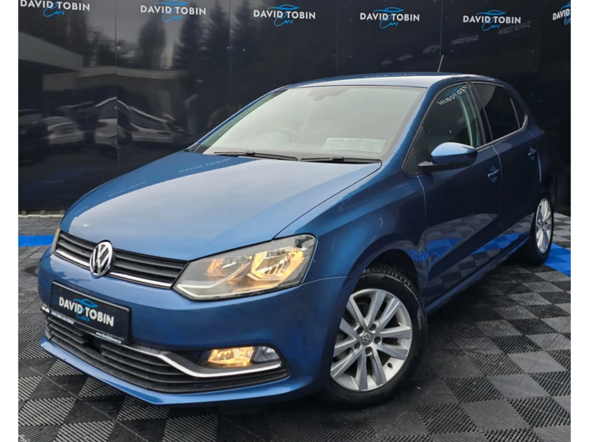 Volkswagen Polo Hatchback, Petrol, 2017, Blue