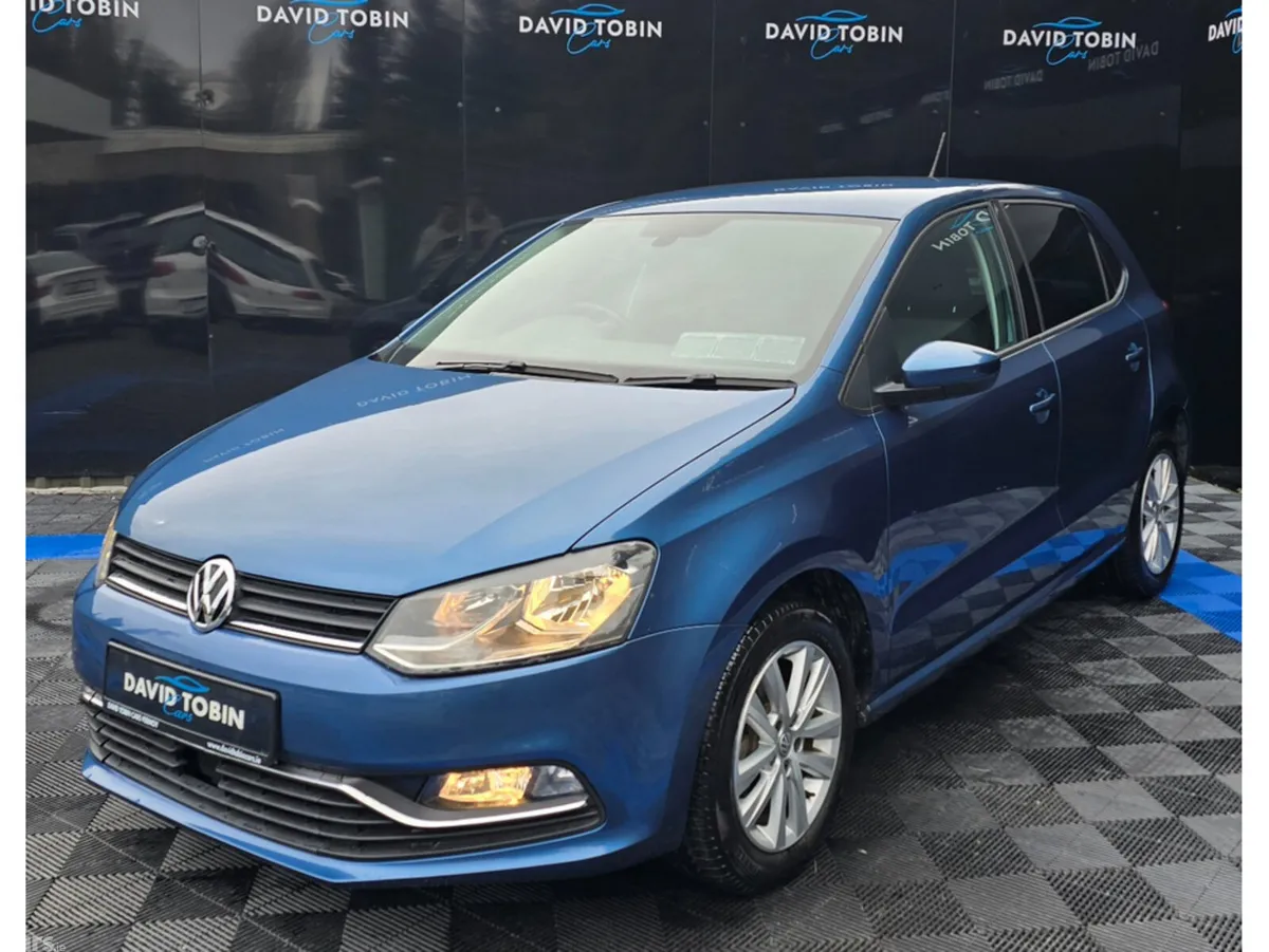 Volkswagen Polo Hatchback, Petrol, 2017, Blue