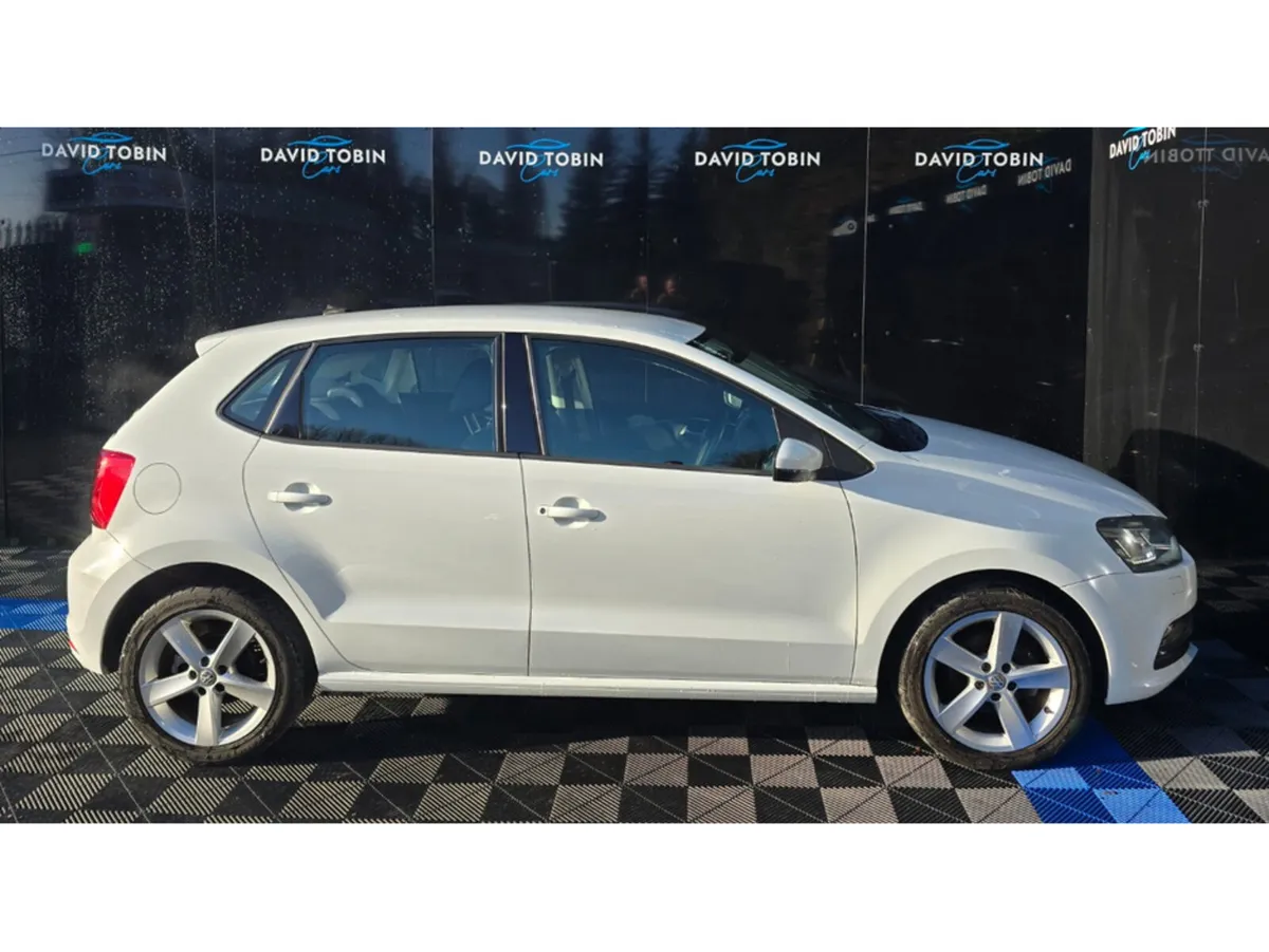Volkswagen Polo Hatchback, Petrol, 2017, White