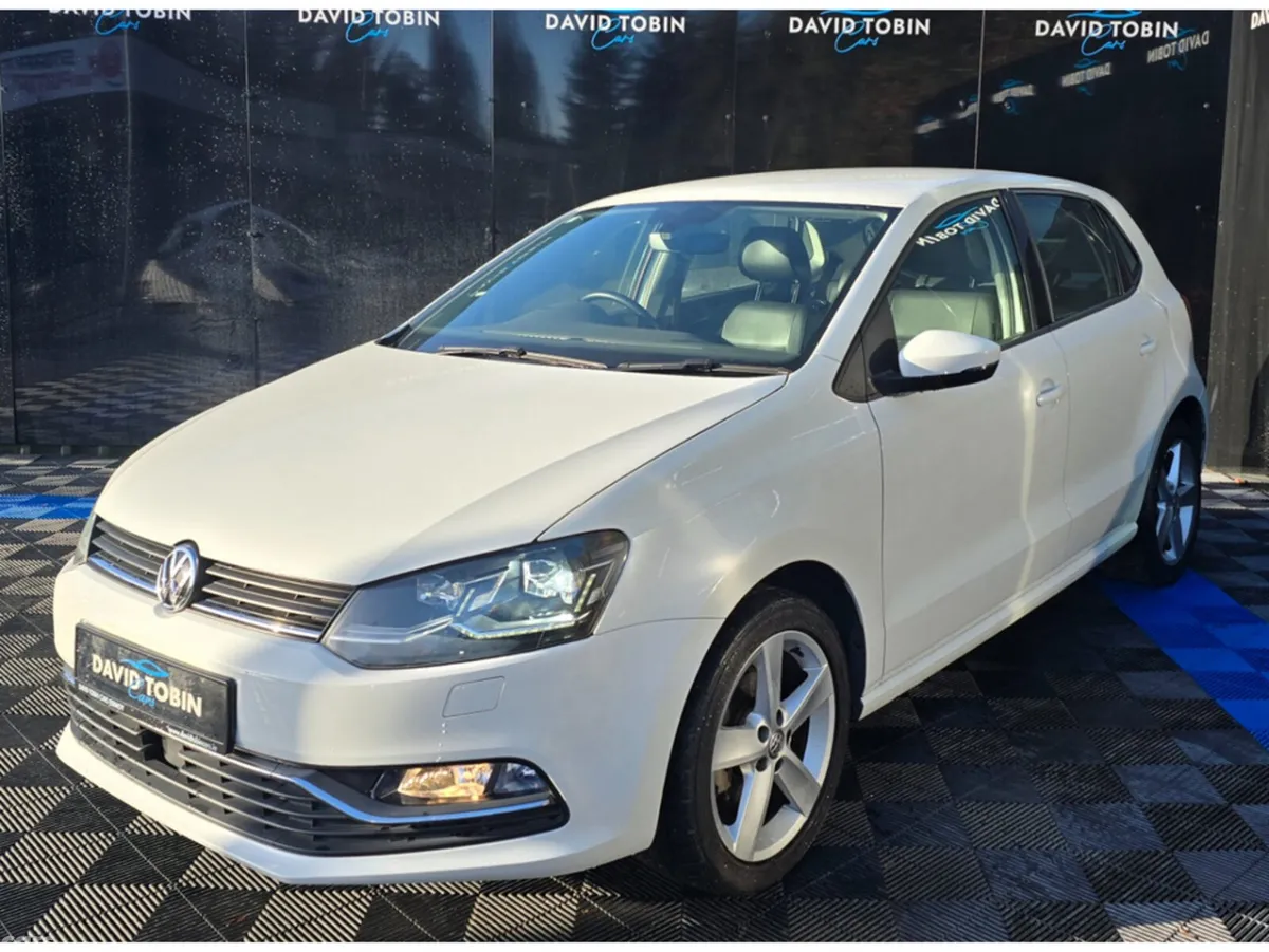 Volkswagen Polo Hatchback, Petrol, 2017, White