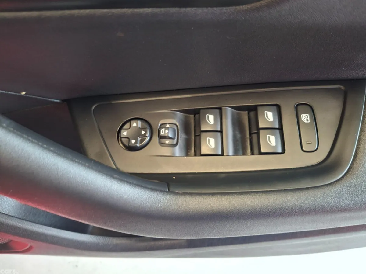 Peugeot 508 Hatchback, Diesel, 2023, Red