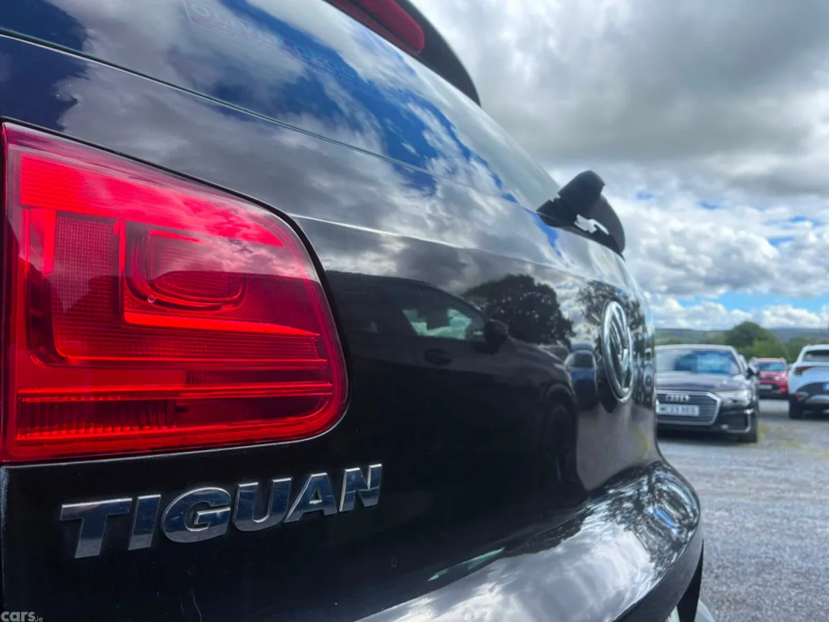 Volkswagen Tiguan SUV, Diesel, 2016, Black