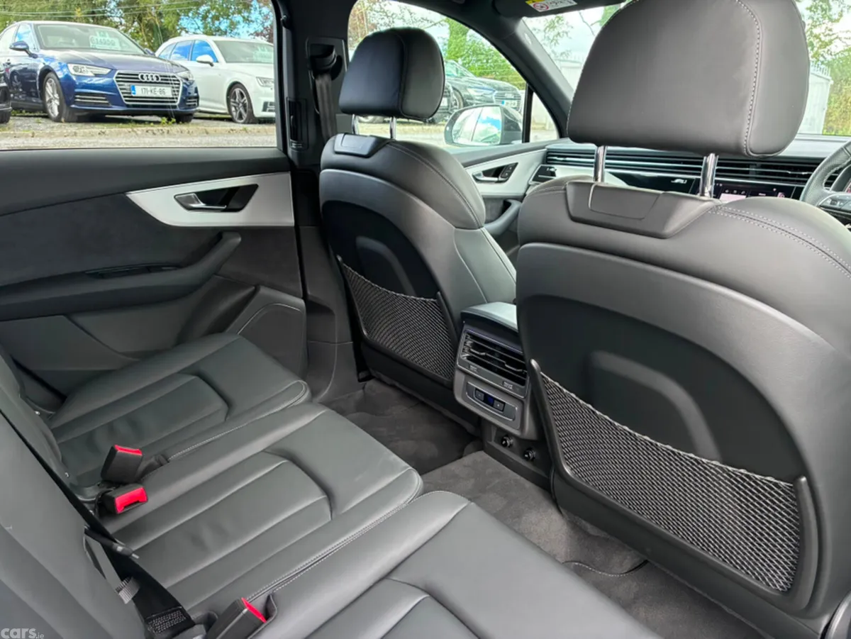 Audi Q7 SUV, Petrol Plug-in Hybrid, 2025, Black