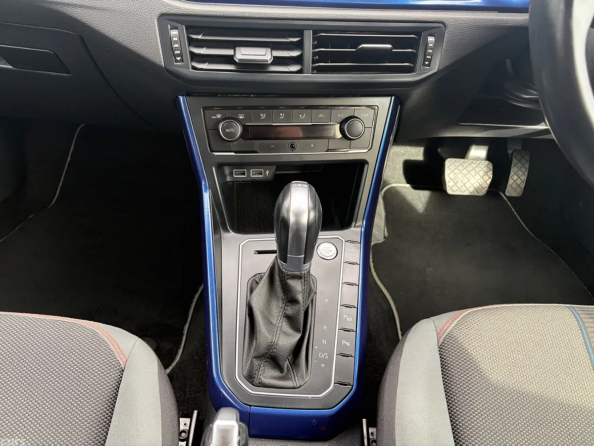Volkswagen Polo Hatchback, Petrol, 2019, Blue