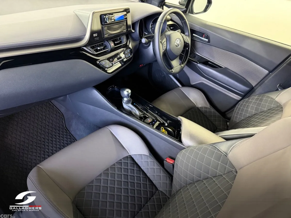 Toyota C-HR SUV, Petrol Hybrid, 2021, Black