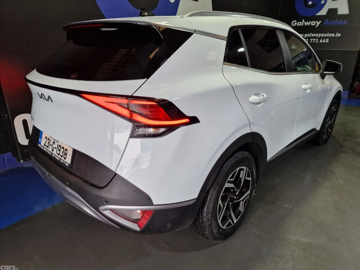Kia Sportage SUV, Diesel, 2023, White