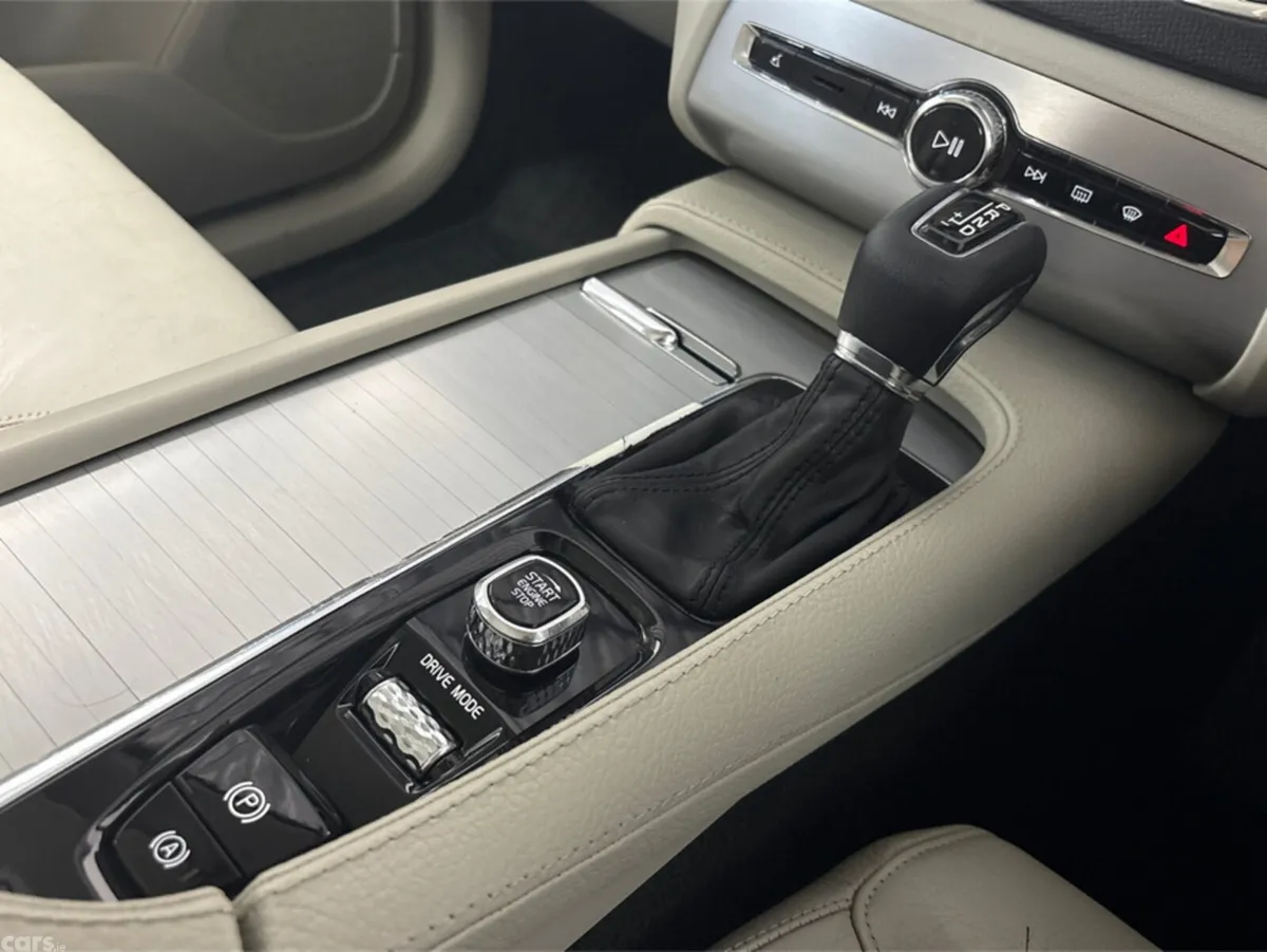 Volvo XC90 Estate, Diesel, 2017, Grey