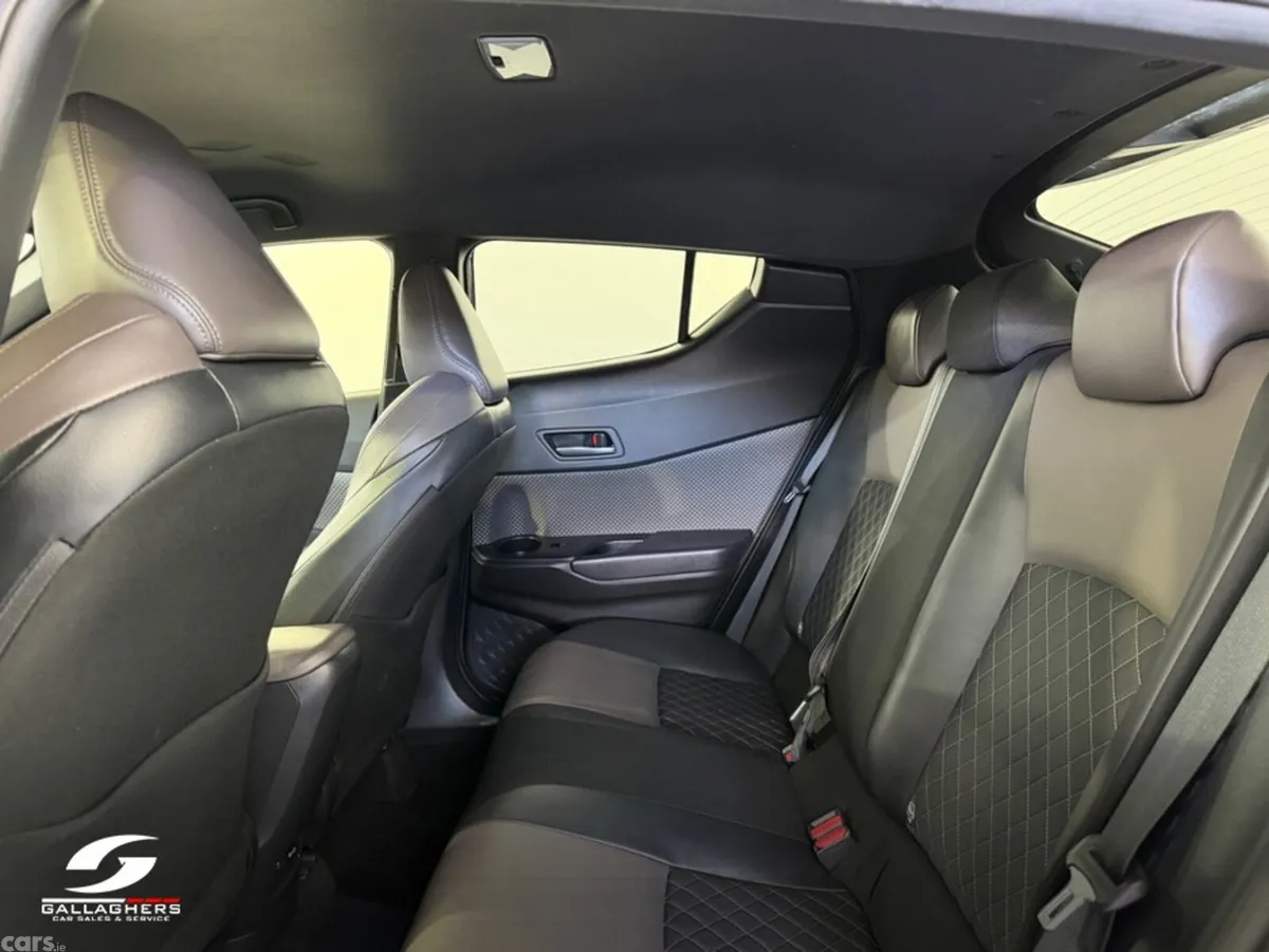 Toyota C-HR SUV, Petrol Hybrid, 2021, Black