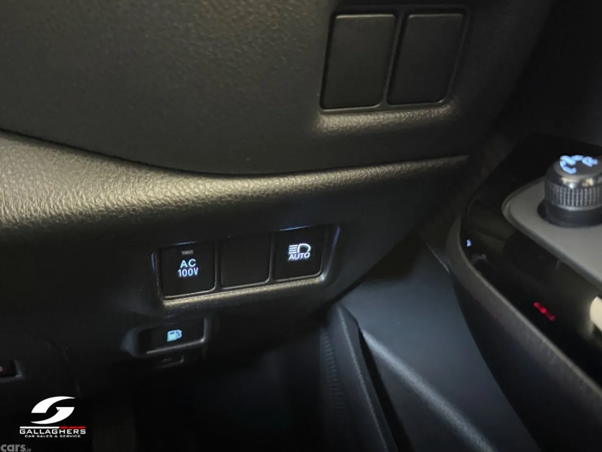 Toyota C-HR SUV, Petrol Hybrid, 2021, Black