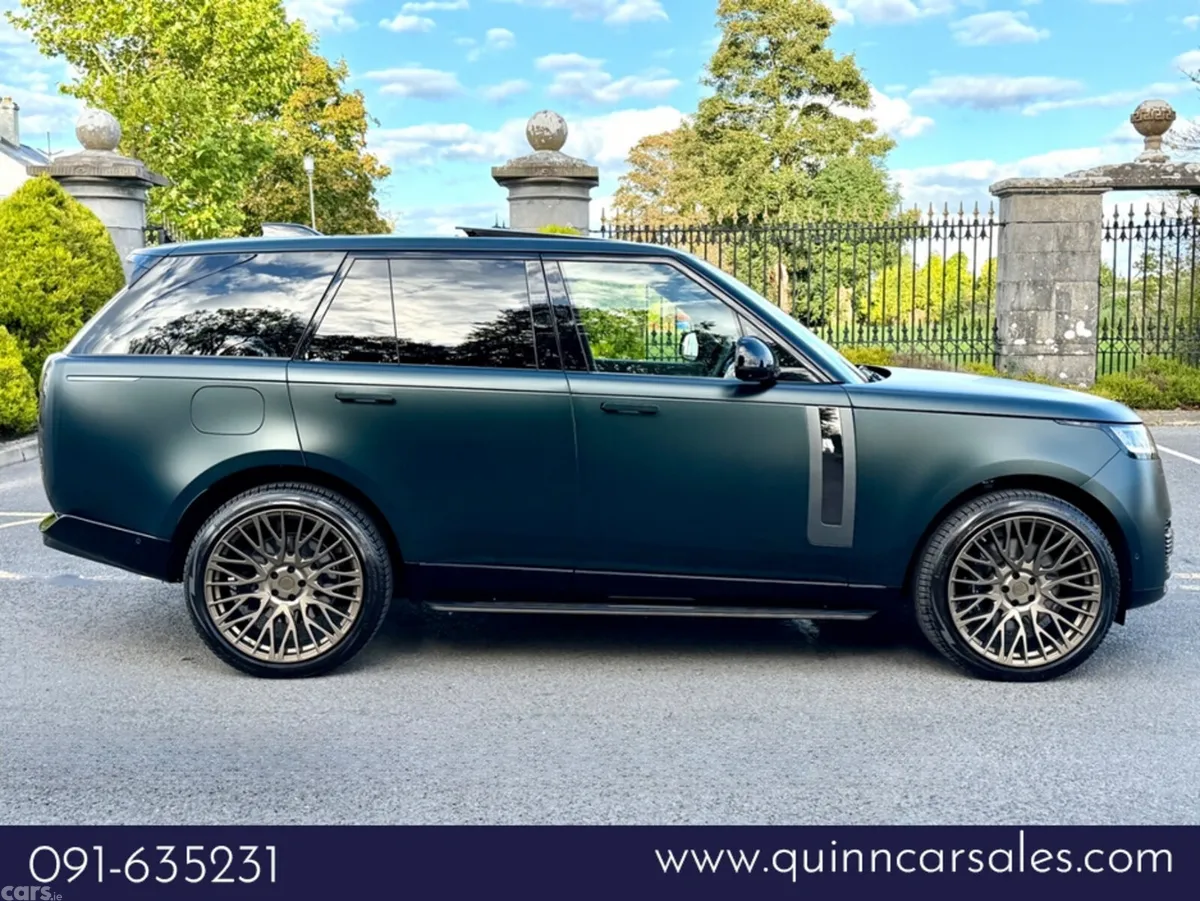 Land Rover Range Rover SUV, Petrol Plug-in Hybrid, 2026, Green
