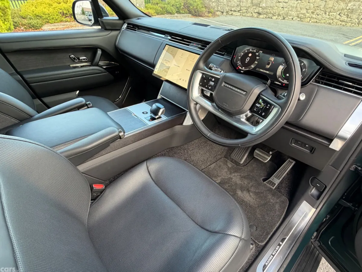 Land Rover Range Rover SUV, Petrol Plug-in Hybrid, 2026, Green